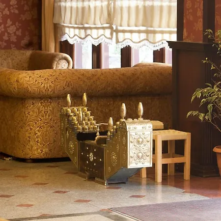 Otel Sapphire 4*