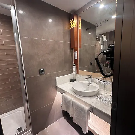Sapphire Hotel 4*