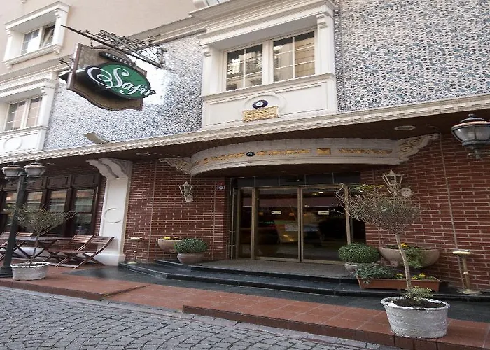 Отель Sapphire 4*