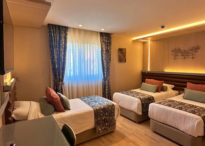 Отель Sapphire 4*