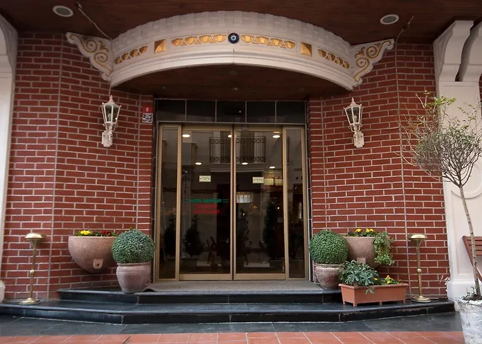 兰宝石酒店 酒店